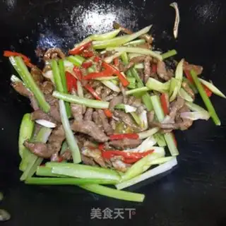 Make Celery fried meat step 8