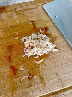Make Shrimp-skin bread step 0