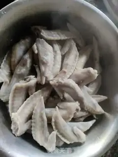 Make The point of the red chicken step 2