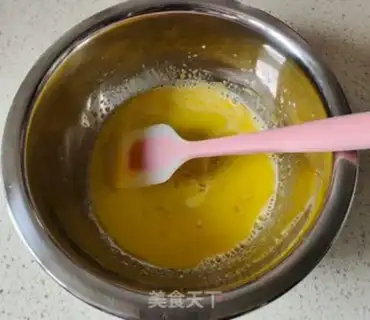 Make Six-inch steam cake step 2
