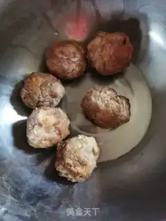 Make Seaweed larvae meatball soup step 2