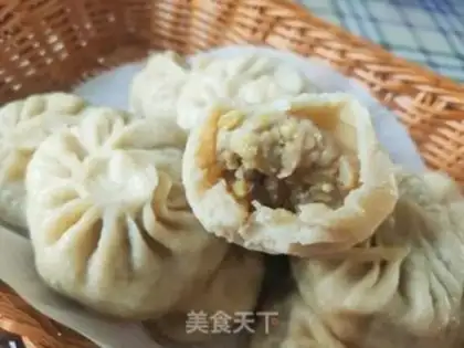 Make All-eat pork gravy buns step 13
