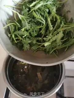 Make Seaweed larvae meatball soup step 5