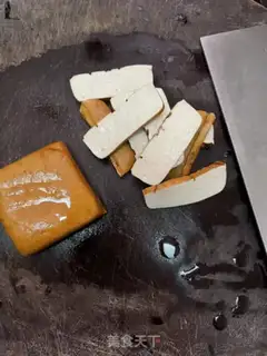Make Scrambled and fried meat step 2