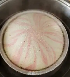 Make Six-inch steam cake step 17