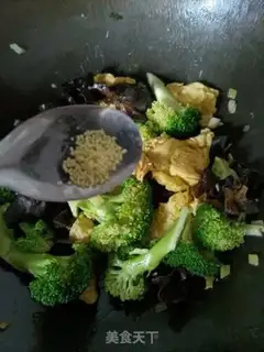 Make Cracker eggs step 13