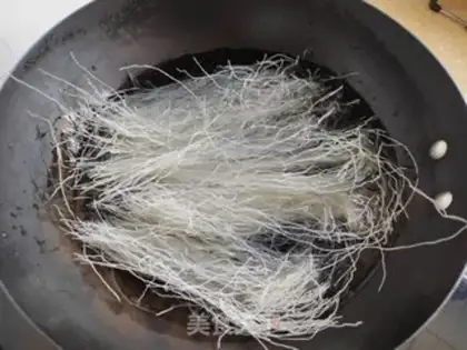 Make Three fried powders step 0