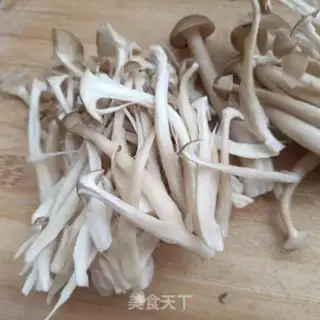 Make Pig hoofed deer mushrooms step 2