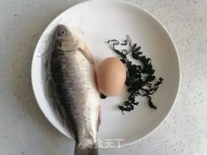 Make Squids with egg soup step 0