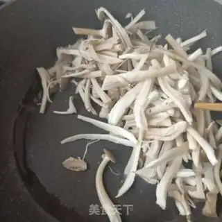 Make Pig hoofed deer mushrooms step 5