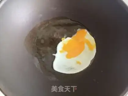 Make Squids with egg soup step 2