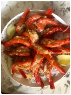 Make A fan of garlic shrimp step 3
