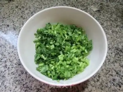 Make Shrimp skin, fried eggs step 2