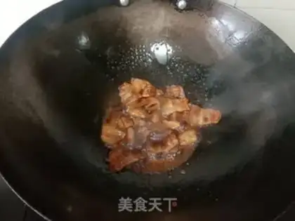 Make Go back to the pot and fry the onions step 4