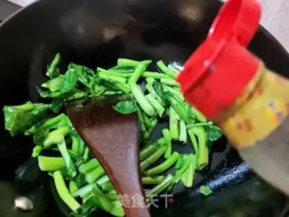 Make Clear the gravy step 4