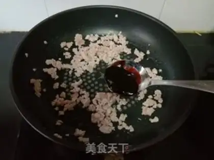 Make Meat sauce and rice powder step 2