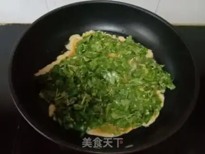Make Celery leaves and fried eggs step 5