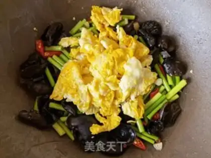 Make Scramble eggs step 9