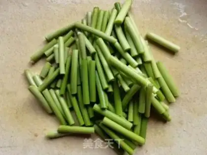 Make ♪ Little peppers of garlic and wood ♪ step 0