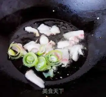Make Cream pepper fried tofu step 3