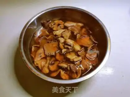 Make The meatloaf burns the mushrooms step 0
