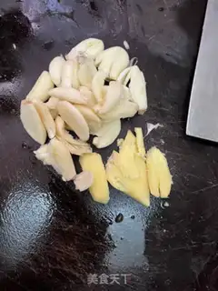 Make Garlic fish step 1