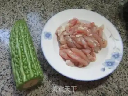 Make Scrambled chicken step 0