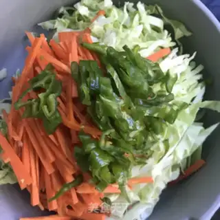 Make Egg-covered rice powder step 1