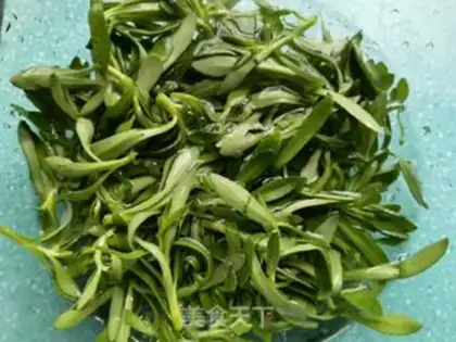 Make Little pepper garlic and cabbage step 1
