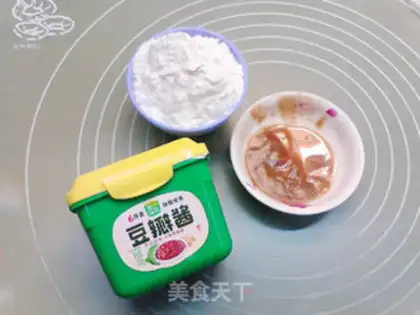 Make Sesame sauce pancakes step 0