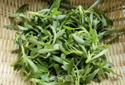 Make Little pepper garlic and cabbage step 2