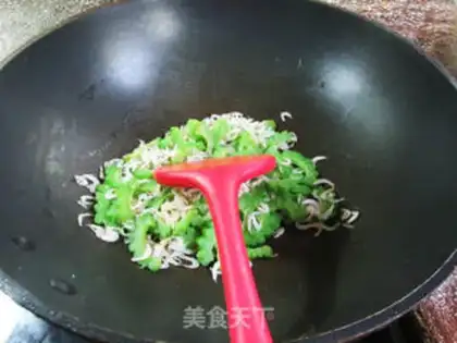 Make Shrimp skin and bitter melon step 6