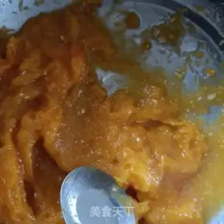 Make Pumpkin in front of the car step 1