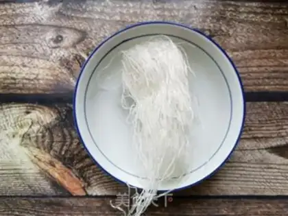 Make Shrimp-mute-mute-poo-ball fan soup step 3