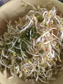 Make Green bean sprouts step 0