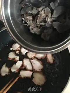 Make Scrambled meat in the moth step 3