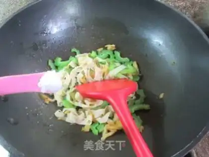 Make Squeeze the tofu and make the bitter melon step 5