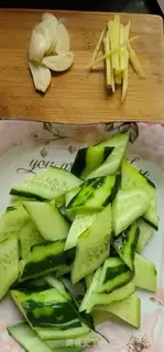 Make Donkey cucumber step 1
