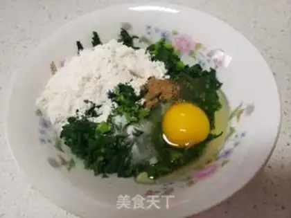 Make Noodle egg pancakes step 6