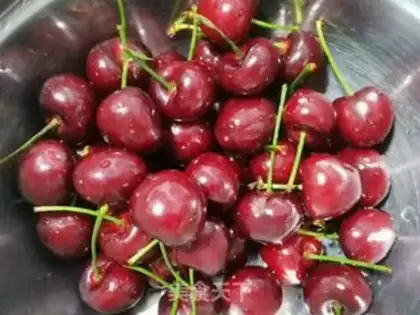 Make Wine and cherry step 0