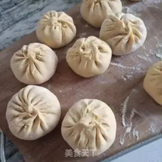 Make Pumpkin in front of the car step 20