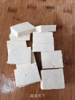 Make Milk fish tofu soup step 1