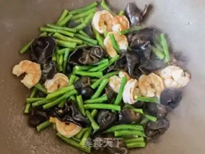 Make Shrimp in the corn bean step 10