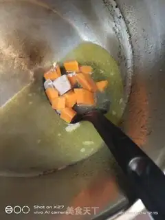 Make Carrot milk and oatmeal step 0