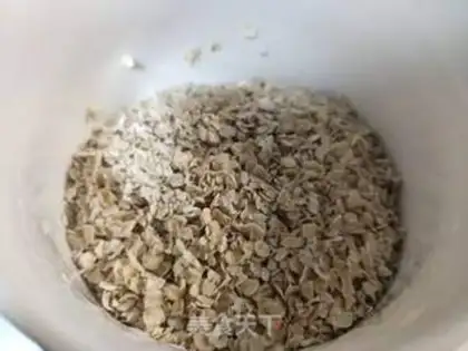 Make Carrot milk and oatmeal step 1