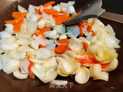 Make Lily fried eggs step 5