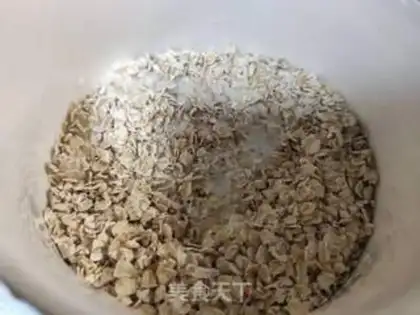 Make Carrot milk and oatmeal step 2