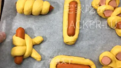 Make Classic sausage bread step 11