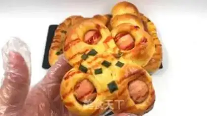 Make Classic sausage bread step 15
