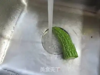 Make Scrambled eggs step 2